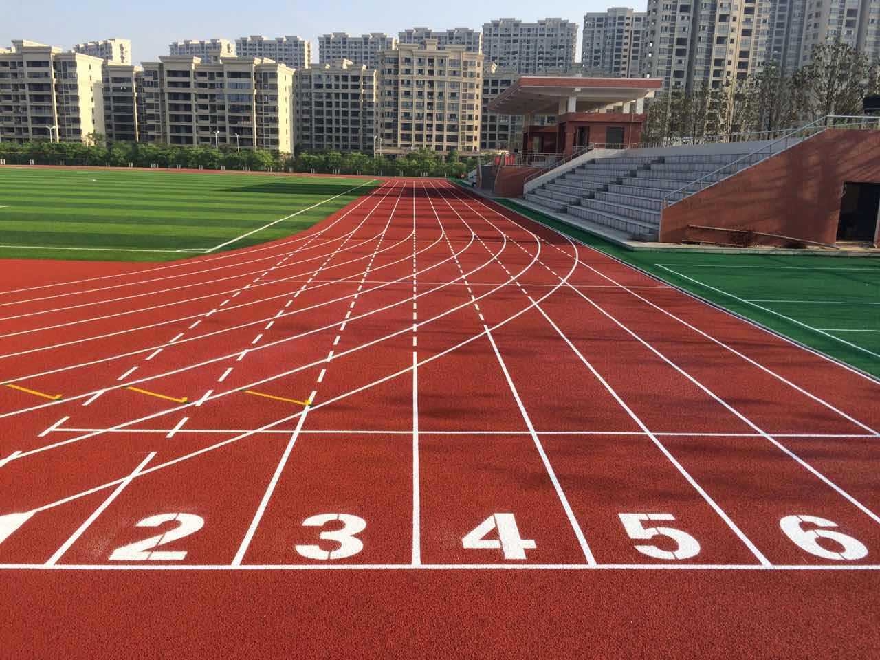 塑膠跑道施工材料要求（按結構層劃分）